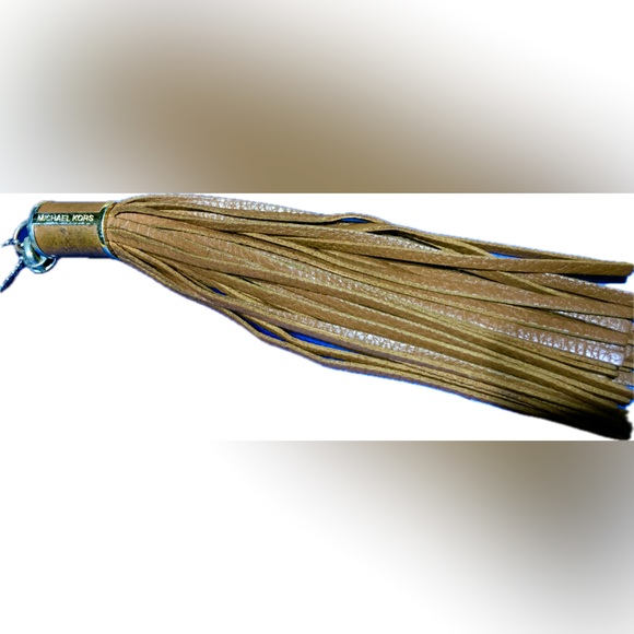 Michael Kors Tassel Charm Hang Tag Silver/Gold Tone Keychain Key Ring Fob Charm - Picture 1 of 13